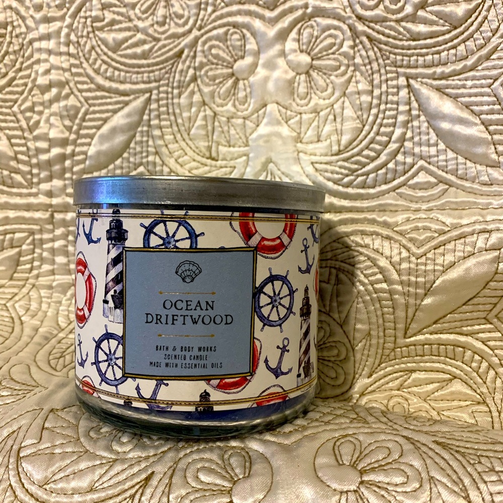 BBW - Ocean Driftwood 3 wick candle; brand new.